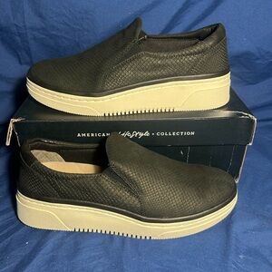 Dr. Scholls- everything black, 8.5 women QS